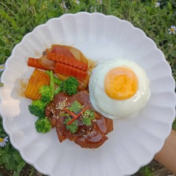 ข้าวหมูอบ+ไข่ดาว