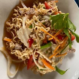 ยำมาม่าหมูสับ+ยอ