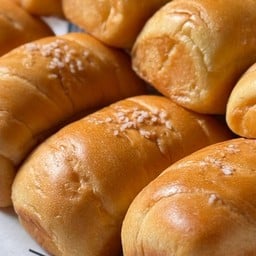 Shio Pan (ขนมปังเกลือ)