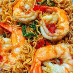 [อร่อยซ่ากับโค้ก] กระเพาไวไวกุ้ง +  โค้ก ออริจินัล (กระป๋อง)