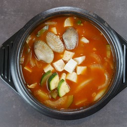 된장찌게 (doenjangjjigae-ซุปเต้าเจี้ยว)