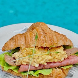 Croissant Scrambled Egg