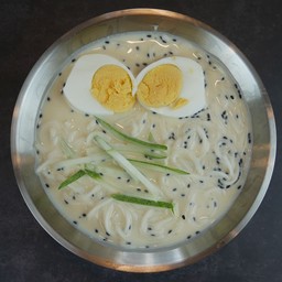 콩국수 (kong-gugsu-บะหมีซุปถั่วเหลืองเย็น)