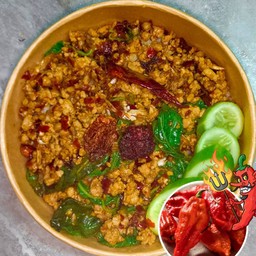 [ข้าวกล่อง] ข้าวกะเพราน็อคเอาท์ พริกปีศาจ