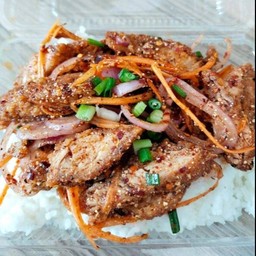 ข้าวยำไก่แซ่บ