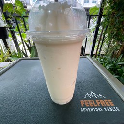 มะพร้าวปั่นนมสด