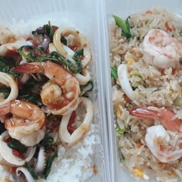 อาหารตามสั่ง รักไทย ซอย4