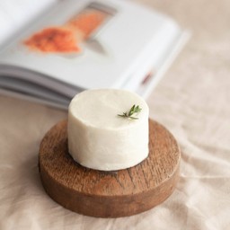 CARROT CAKE.