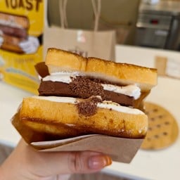 kiki cheesecake บางแสน