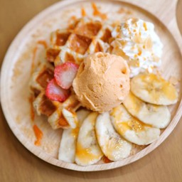 Thai Tea Croffle Toast