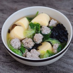 ต้มจืดเต้าหู้หมูสับสาหร่าย (ถ้วย)(100)