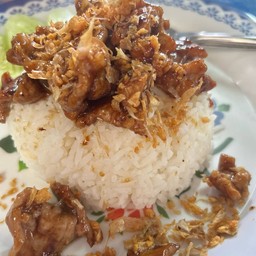 หมูกระเทียม