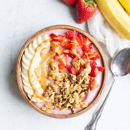 Strawberry Banana Smoothie Bowl