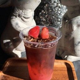 สตรอเบอร์รี่ อเมริกาโน่