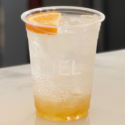 Yuzu Honey Soda (ยูซุน้ำผึ้งโซดา)