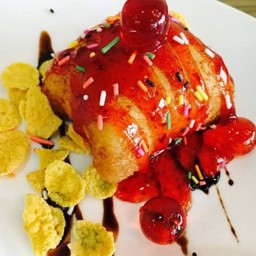 ไอติมทอด สตอเบอรี่