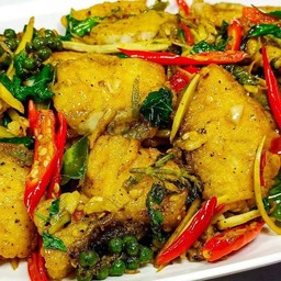 เนื้อปลากะพงผัดฉ่า