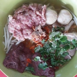 ก๋วยจั๊บน้ำใส