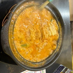 Kam Long Ah Zai Curry Fish Head