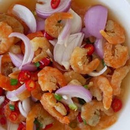 ยำกุ้งแห้ง #(80)