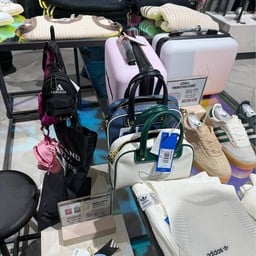 ABC Mart Grand Station