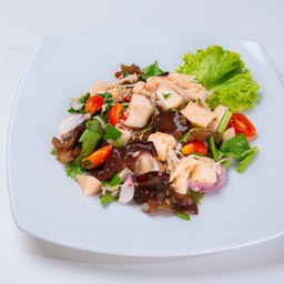 ยำเห็ดรวม