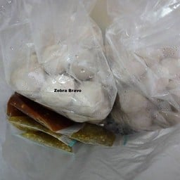 ลูกชิ้นหมูนายซอง ตลาดน้ำบางน้ำผึ้ง