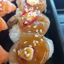 ซูชิกุ้งดอง