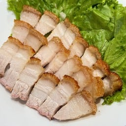 หมูกรอบจานใหญ่