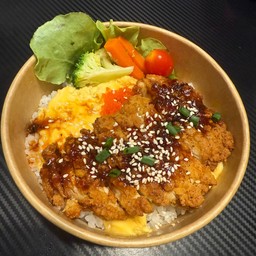 ข้าวไก่กรอบสไปซี่