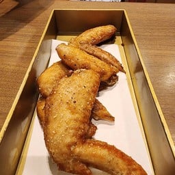 Torikai Nagoya Cochin 鳥開総本家 名古屋城金シャチ横丁店