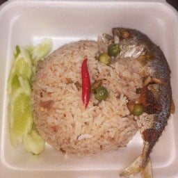 ข้าวกล่องถูกให้เยอะ คุณนุ้ยครัวนรกแซ่บบบบ