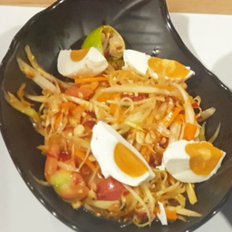 ส้มตำไทย - ไข่เค็ม