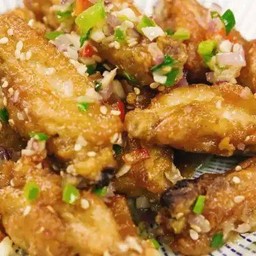 ปีกไก่ทอดพริกเกลือ