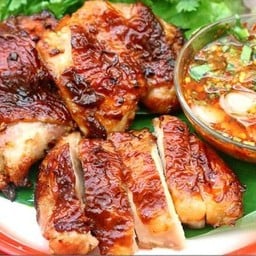 หญิงอาหารป่าจันทบุรี แหลมฉบัง