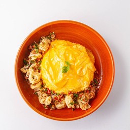 ข้าวไข่ข้นหมึกผัดพริกเกลือ