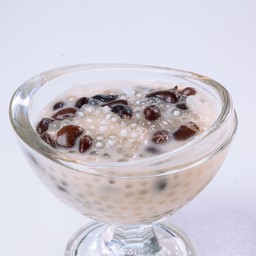 สาคูถั่วดำมะพร้าวอ่อน