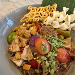 ตำเส้นเล็กหมูยอ-กากหมู