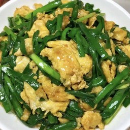 กุยช่ายผัดไข่