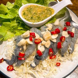 กุ้งแช่น้ำปลา 7 ตัว (พรีเมียม) สาหร่าย ผัก กระเทียมโทน