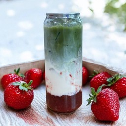 มัทฉะสตรอเบอร์รี