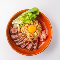 ข้าวผัดเนื้อสตีปรอย