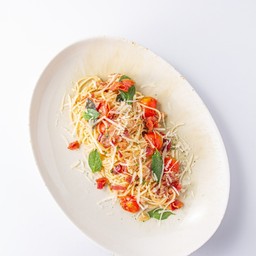 สปาเก็ตตี้พริกกระเทียมเบค่อน