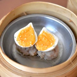 ลูกชิ้นไข่ปลาคริสตัลแต้มหมู