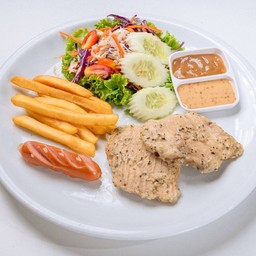 สเต็กอกไก่ อบ พริกไทยดำ