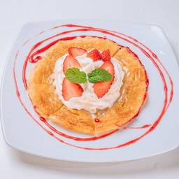 โรตีวิปปิ้งครีมสตรอเบอร์รี่