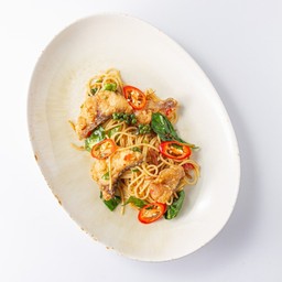 สปาเก็ตตี้ผัดฉ่าปลาคัง