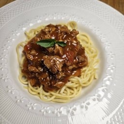 สปาเก็ตตี้มะเขือเทศ