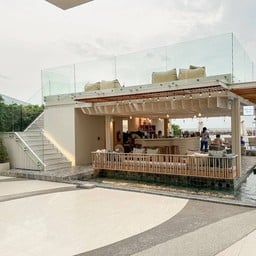 Breeze Bar U Hua Hin