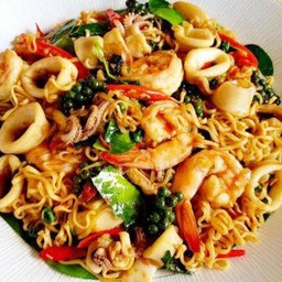 มาม่าผัดขี้เมา